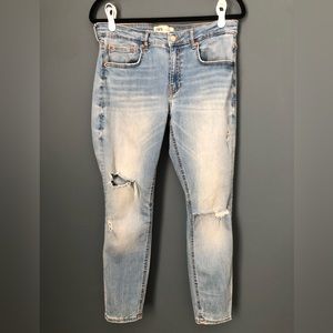 ZARA The Skinny Distressed Jean Size US 12